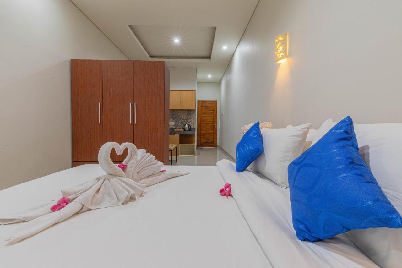 Candra Loka Studio & Apartment By The Loka Kerobokan  Exterior photo