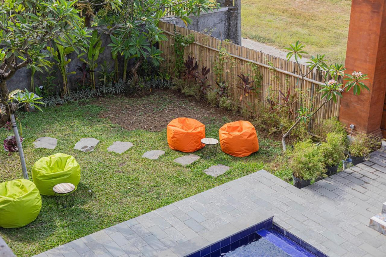Candra Loka Studio & Apartment By The Loka Kerobokan  Exterior photo