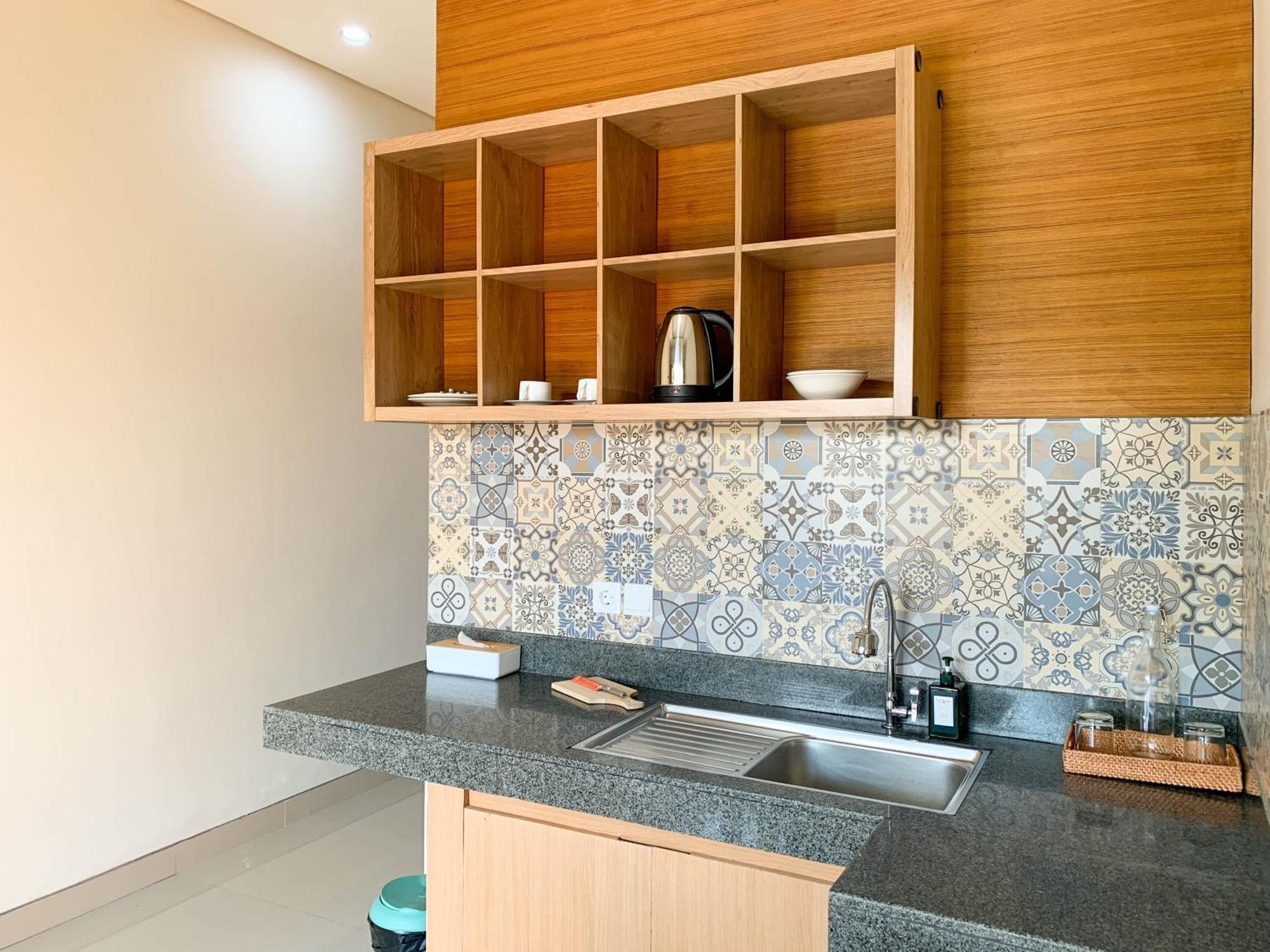 Candra Loka Studio & Apartment By The Loka Kerobokan  Exterior photo